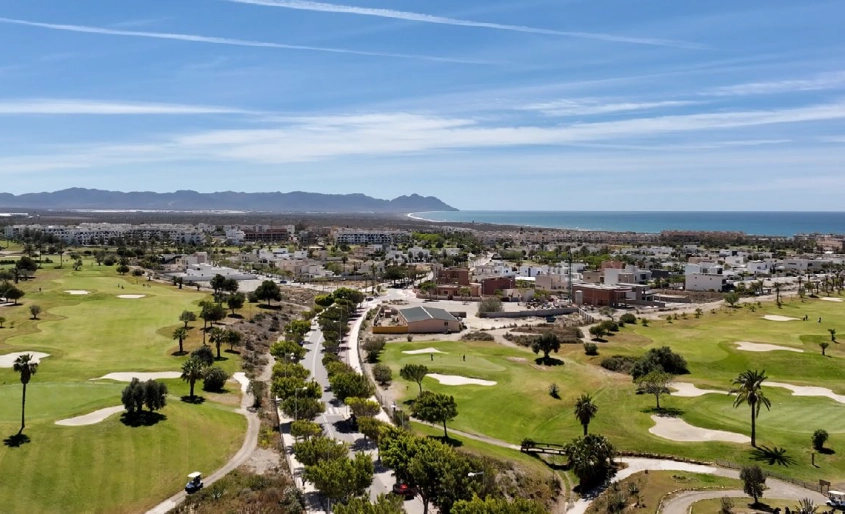 Entorno privilegiado - CABO GATA PLAZA